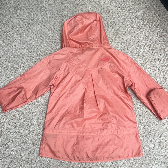 North Face (Women’s Small) coral jacket - Picture 3 of 4